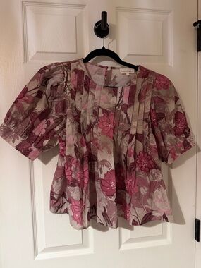 entro Pink Floral Pleated Short-Sleeve Blouse